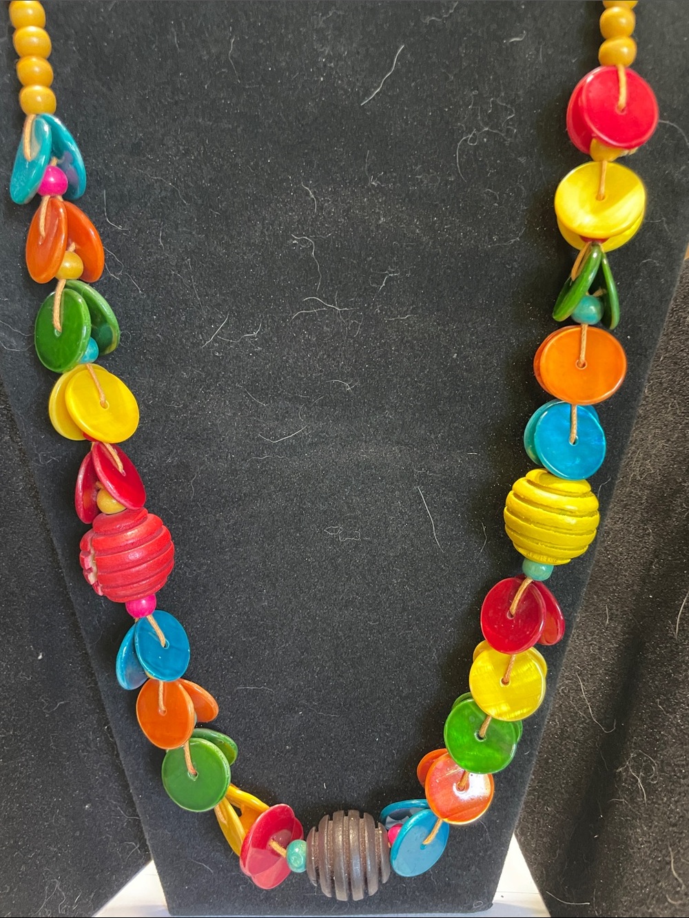 Multicolor Disc & Bead Statement Necklace.    M’s